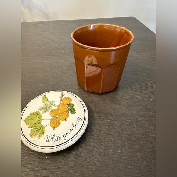 Vintage White Gooseberry Preserves Container by Gailstyn Sutton Jam Jar Ceramic - Picture 4 of 4